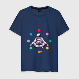 Мужская футболка хлопок с принтом Космонавт с планетами в Санкт-Петербурге, 100% хлопок | прямой крой, круглый вырез горловины, длина до линии бедер, слегка спущенное плечо. | арт | астронавт | звезда | звёзды | космонавт | космос | ночь | планета | планеты | рисунок | скафандр