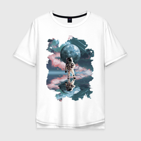 Мужская футболка хлопок Oversize с принтом Зеркальное Отражение в Екатеринбурге, 100% хлопок | свободный крой, круглый ворот, “спинка” длиннее передней части | вода | закат | зеркало | космонавт | космос | луна | озеро | отражение | тучи