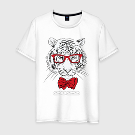 Мужская футболка хлопок с принтом Белый тигр в красных очках в Тюмени, 100% хлопок | прямой крой, круглый вырез горловины, длина до линии бедер, слегка спущенное плечо. | 2022 | beast | bow tie | fangs | merry christmas | new year | predator | stern grin | white water tiger | year of the tiger | белый водяной тигр | галстук бабочка | год тигра | зверь | клыки | красные очки | новый год | суровый оскал | хищни