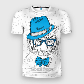 Мужская футболка 3D спортивная с принтом Белый тигр в синей шляпе , 100% полиэстер с улучшенными характеристиками | приталенный силуэт, круглая горловина, широкие плечи, сужается к линии бедра | Тематика изображения на принте: 2022 | beast | blue hat | bow | merry christmas | new year | predator | snow | white water tiger | winter | year of the tiger | бант | белый водяной тигр | год тигра | зверь | зима | новый год | очки | синяя шляпа | снег | хищник