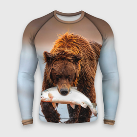 Мужской рашгард 3D с принтом Медведь с рыбой во рту в Кировске,  |  | bear | дикие | животные | звери | лес | медведь | мишка | природа | русская рыбалка | рыба