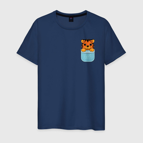 Мужская футболка хлопок с принтом Тигренок в кармане в Новосибирске, 100% хлопок | прямой крой, круглый вырез горловины, длина до линии бедер, слегка спущенное плечо. | 2022 | год тигра | новый год | новый год 2022 | символ года | тигр | тигренок | тигрица | тигры