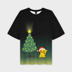 Мужская футболка OVERSIZE 3D с принтом Пикачу с Ёлкой в Белгороде,  |  | pikachy | гирлянда | елка | пикачу | покемон | шарики | электричество