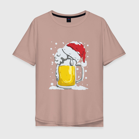 Мужская футболка хлопок Oversize с принтом Новогодняя кружка пивасика в Екатеринбурге, 100% хлопок | свободный крой, круглый ворот, “спинка” длиннее передней части | Тематика изображения на принте: 2022 | кружка | новогодняя | новый год