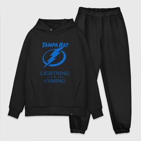 Мужской костюм хлопок OVERSIZE с принтом Tampa Bay Lightning is coming, Тампа Бэй Лайтнинг в Тюмени,  |  | Тематика изображения на принте: hockey | lightning | nhl | tampa bay | tampa bay lightning | usa | лайтнинг | нхл | спорт | сша | тампа бэй | тампа бэй лайтнинг | хоккей | шайба