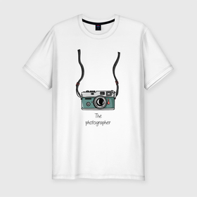 Мужская футболка хлопок Slim с принтом Туристический фотограф в Екатеринбурге, 92% хлопок, 8% лайкра | приталенный силуэт, круглый вырез ворота, длина до линии бедра, короткий рукав | арт | иллюстрация | камера | фото | фотоаппарат | хобби