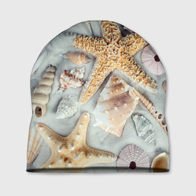 Шапка 3D с принтом Морские звёзды и ракушки на океанском песке в Тюмени, 100% полиэстер | универсальный размер, печать по всей поверхности изделия | 