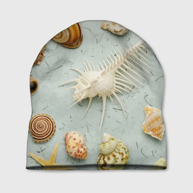 Шапка 3D с принтом Океанские ракушки и морские звёзды на песке в Екатеринбурге, 100% полиэстер | универсальный размер, печать по всей поверхности изделия | 