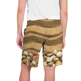 Мужские шорты 3D с принтом Ракушки на песчаном берегу в Новосибирске,  полиэстер 100% | прямой крой, два кармана без застежек по бокам. Мягкая трикотажная резинка на поясе, внутри которой широкие завязки. Длина чуть выше колен | 