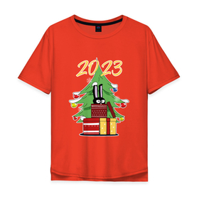 Мужская футболка хлопок Oversize с принтом Новогодний заяц выглядывает из подарка в Новосибирске, 100% хлопок | свободный крой, круглый ворот, “спинка” длиннее передней части | Тематика изображения на принте: 