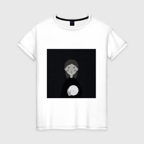 Женская футболка хлопок с принтом Девочка с луной в руке на фоне звёздного неба в Екатеринбурге, 100% хлопок | прямой крой, круглый вырез горловины, длина до линии бедер, слегка спущенное плечо | Тематика изображения на принте: 