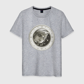 Мужская футболка хлопок с принтом Юрий Гагарин в иллюминаторе в Кировске, 100% хлопок | прямой крой, круглый вырез горловины, длина до линии бедер, слегка спущенное плечо. | Тематика изображения на принте: 