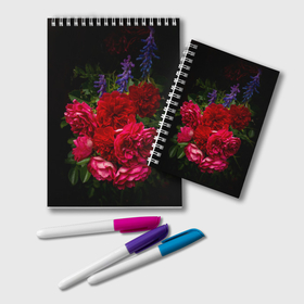 Блокнот с принтом Dark romantic розы и лаванда в Курске, 100% бумага | 48 листов, плотность листов — 60 г/м2, плотность картонной обложки — 250 г/м2. Листы скреплены удобной пружинной спиралью. Цвет линий — светло-серый
 | 