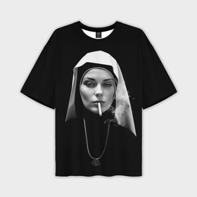 Мужская футболка oversize 3D с принтом Красивая монашка курит сигарету в Кировске,  |  | Тематика изображения на принте: 