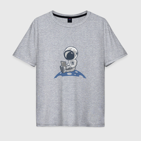 Мужская футболка хлопок Oversize с принтом Космонавт с ноутбуком в Тюмени, 100% хлопок | свободный крой, круглый ворот, “спинка” длиннее передней части | Тематика изображения на принте: 
