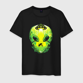 Светящаяся мужская футболка с принтом Силуэт пришельца в лесу в Тюмени,  |  | Тематика изображения на принте: 