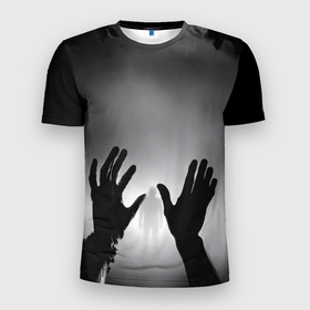 Мужская футболка 3D Slim с принтом Руки зомби и силуэт в тумане в Петрозаводске, 100% полиэстер с улучшенными характеристиками | приталенный силуэт, круглая горловина, широкие плечи, сужается к линии бедра | 