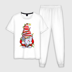 Мужская пижама хлопок с принтом Новогодний гном с гирляндой в Белгороде, 100% хлопок | брюки и футболка прямого кроя, без карманов, на брюках мягкая резинка на поясе и по низу штанин
 | 