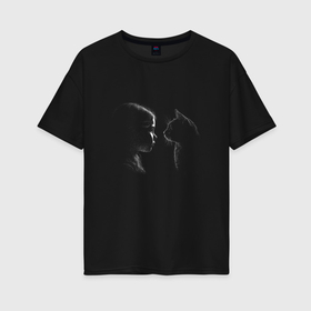 Женская футболка хлопок Oversize с принтом Девочка и котёнок смотрят друг на друга в Курске, 100% хлопок | свободный крой, круглый ворот, спущенный рукав, длина до линии бедер
 | 